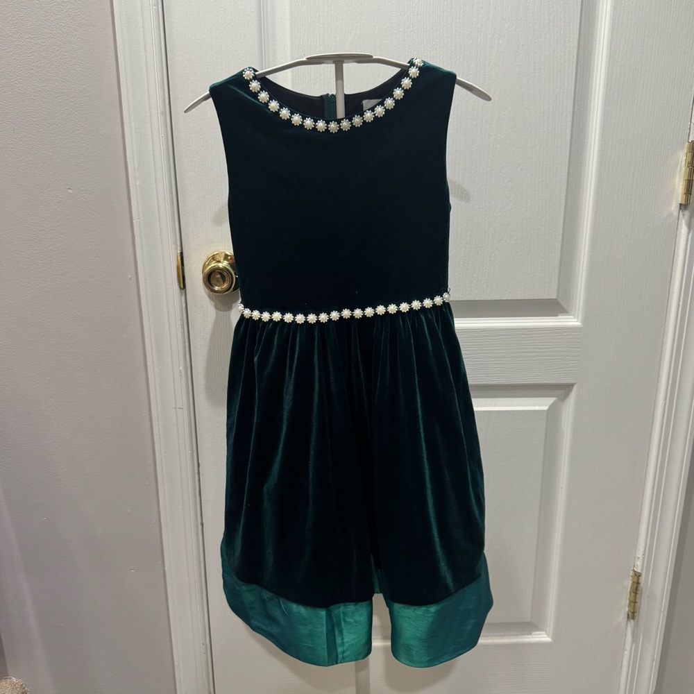 Rare Editions Big Girls size 8 Plus Pearl-Trim Velvet Dress-$25